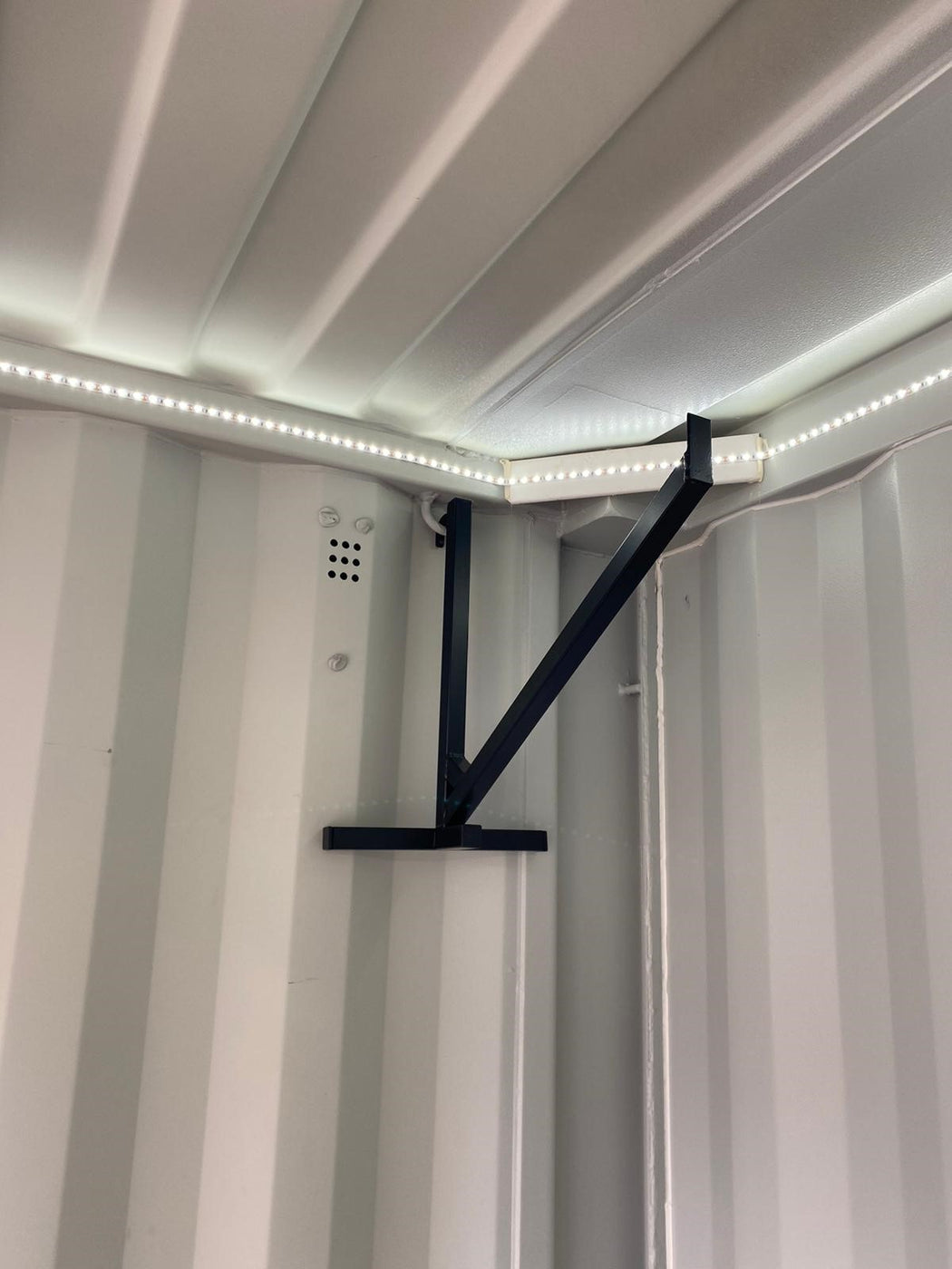 One-Tier Pipe Racking Bracket for Shipping Containers - QCA - Quickfit ...