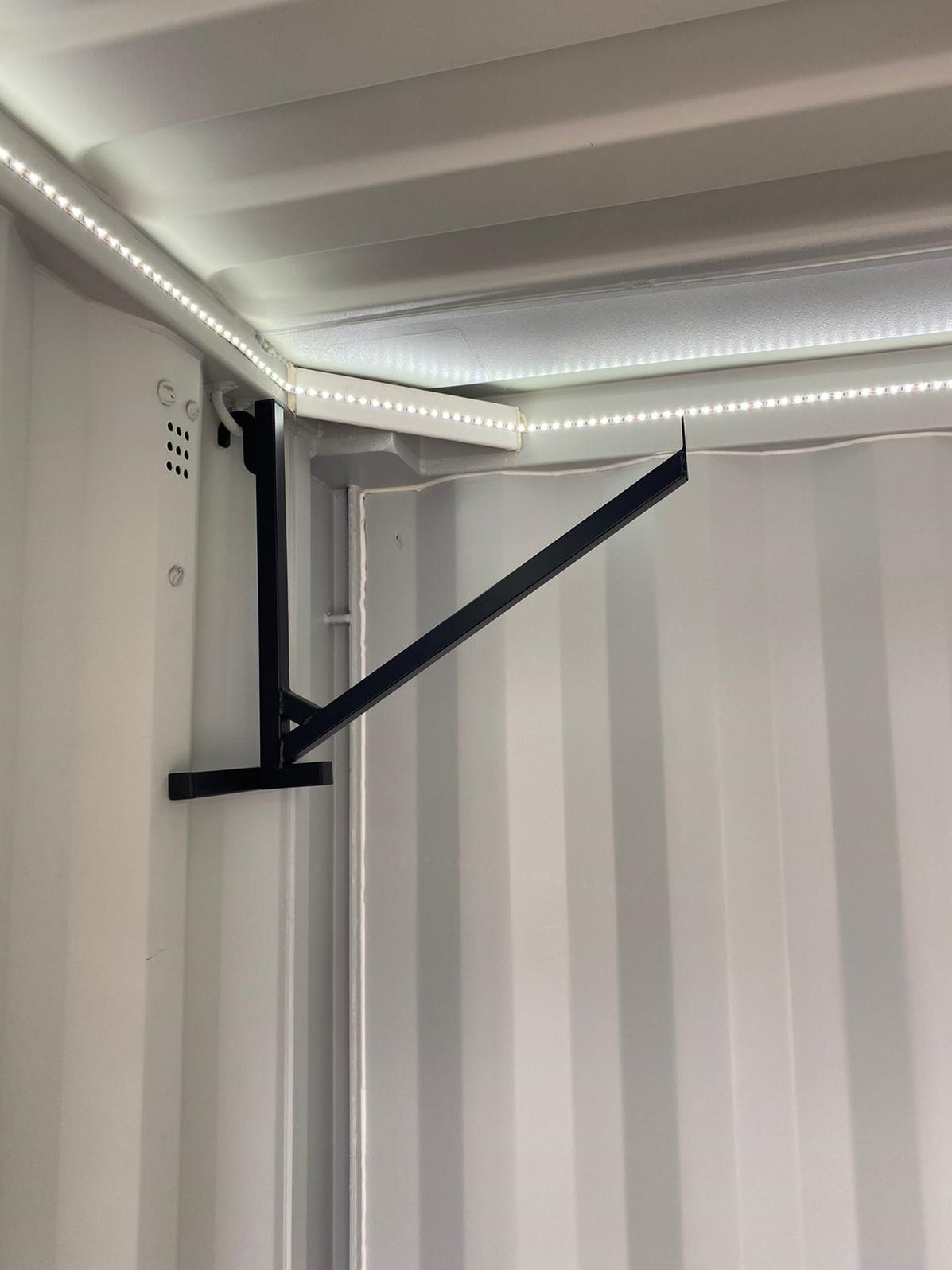 One-Tier Pipe Racking Bracket for Shipping Containers - QCA - Quickfit ...