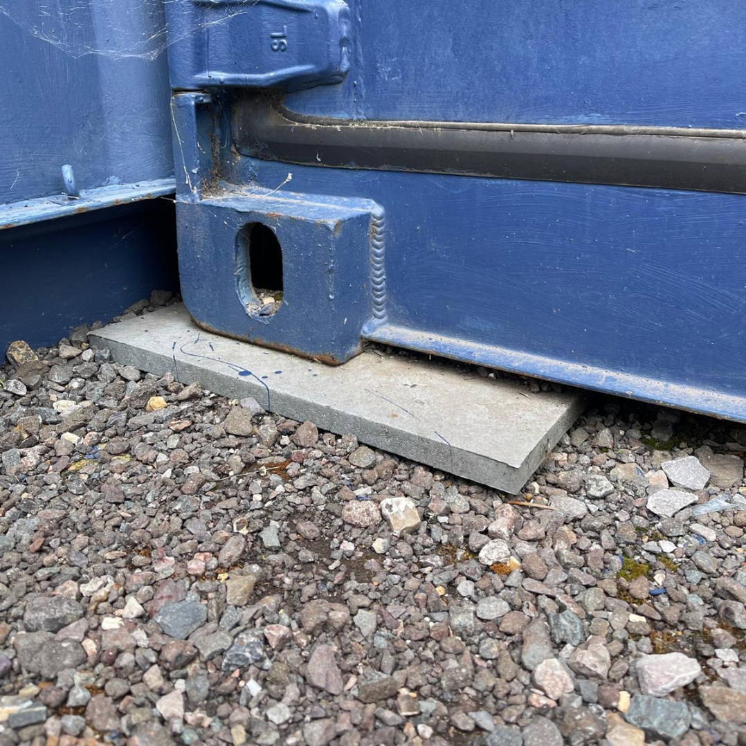 Levelling Slab for Stable Shipping Containers - QFCA - Quickfit ...